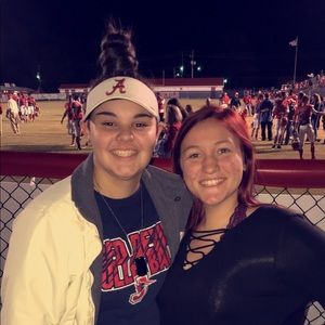 Meet your Posher, Karris